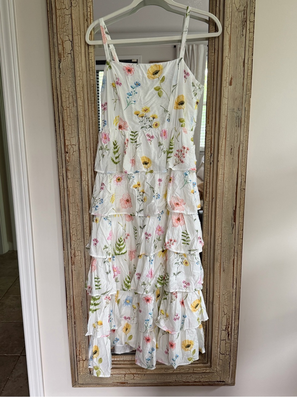Women’s White Floral Tiered Sundress